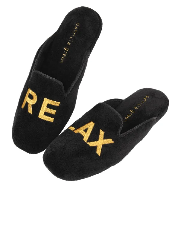 Relax Embroidered Slippers