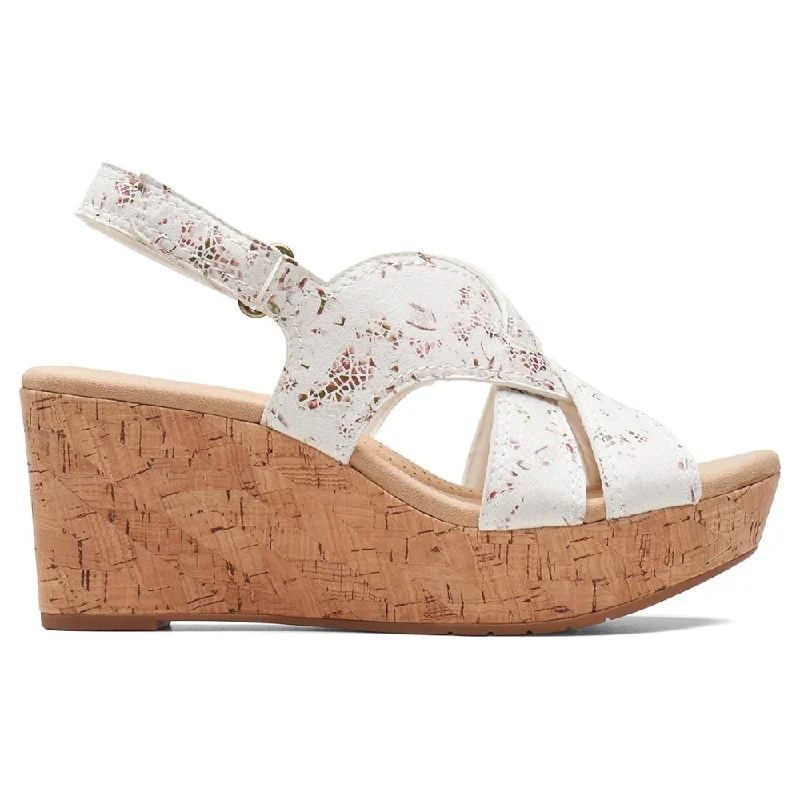 Clarks Rose Erin Pink Floral Sandal (Women's)