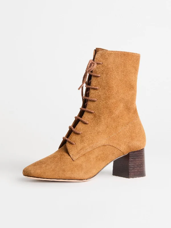 Natasha Boot in Tan