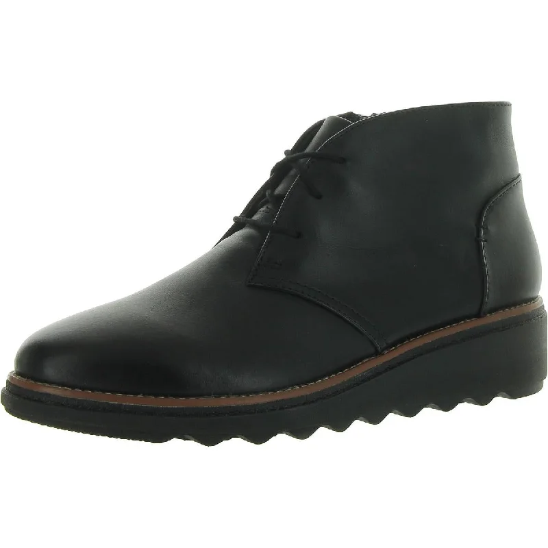 Clarks Womens Sharon Hop Leather Lace-Up Chukka Boots